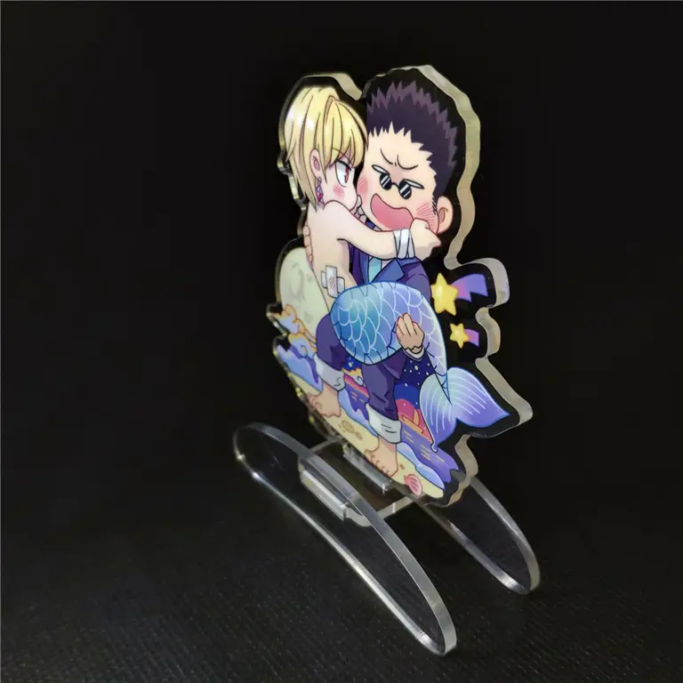 Gambar acrylic stand anime berkualitas tinggi