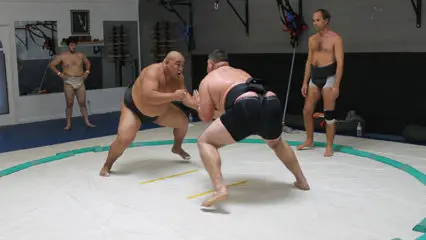 Latihan para pegulat sumo