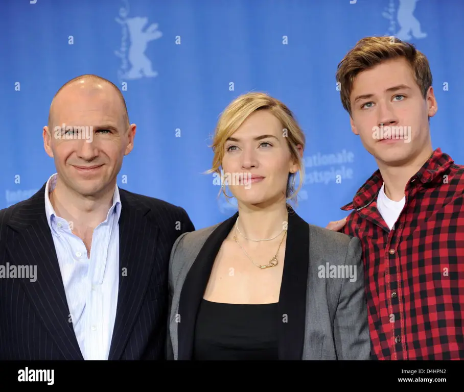 Foto Kate Winslet dan Ralph Fiennes dalam film The Reader