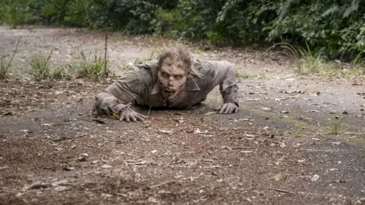 Gambar cuplikan adegan menegangkan dari The Walking Dead season 8 episode 11