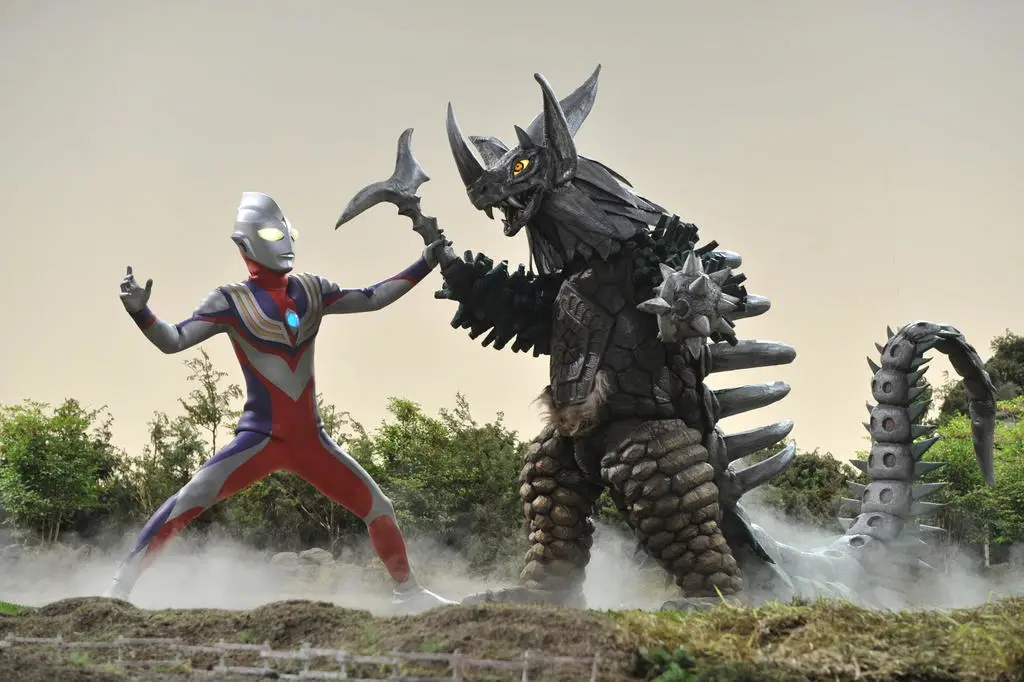 Gambar adegan pertarungan di Ultraman Season 2