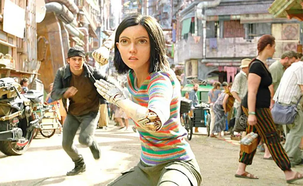 Adegan pertarungan dalam film Alita: Battle Angel