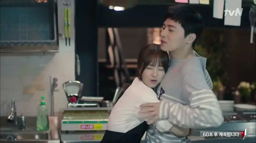 Foto Park Bo Young dan Jo Jung Suk dalam drama Oh My Ghost