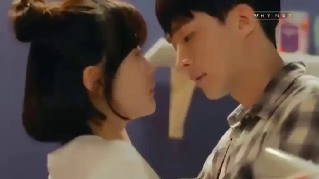 Gambar adegan romantis dari drama Korea