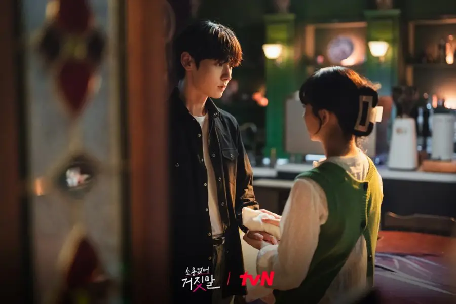 Kim So-hyun dan Hwang Min-hyun dalam drama My Lovely Liar