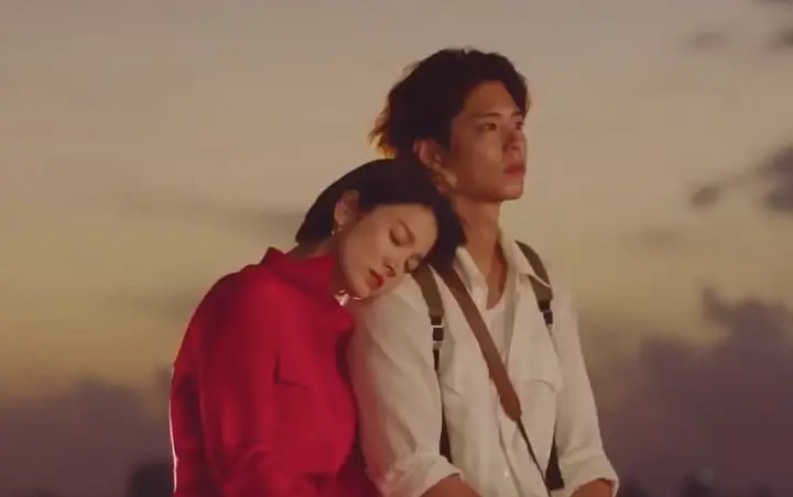 Song Hye Kyo dan Park Bo Gum dalam drama Encounter