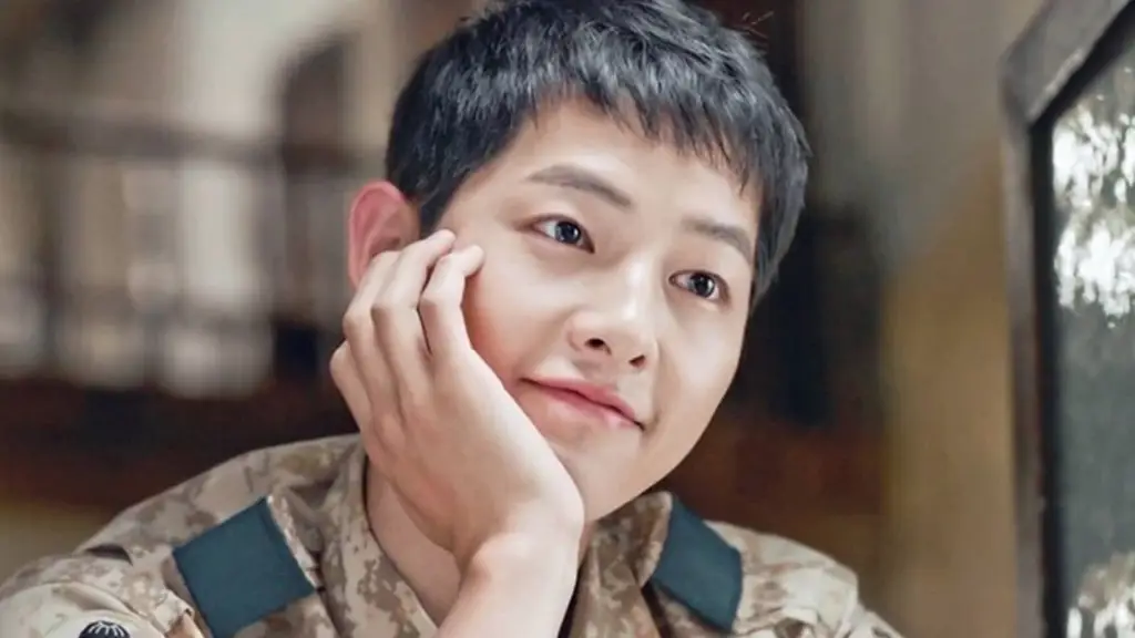 Foto Song Joong Ki dan Song Hye Kyo di Descendants of the Sun