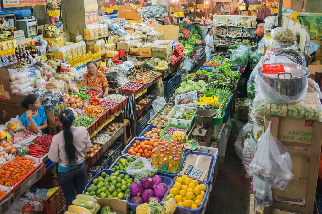 Gambar pasar tradisional di Indonesia