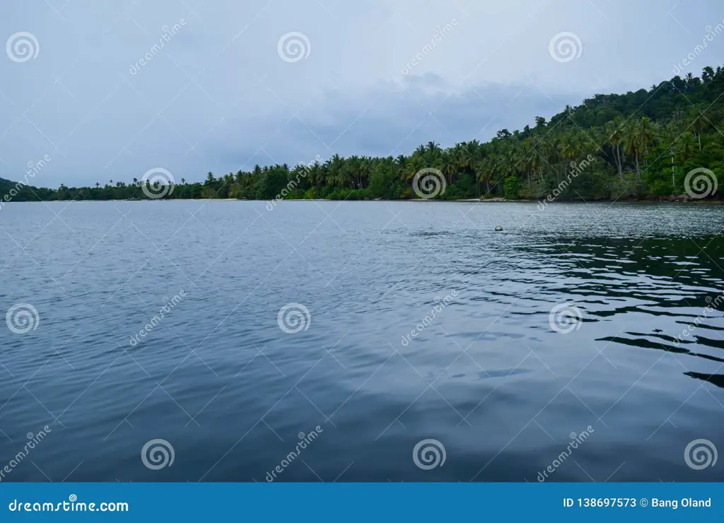 Perahu nelayan di Teluk Bandar Lampung