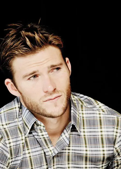 Potret Scott Eastwood