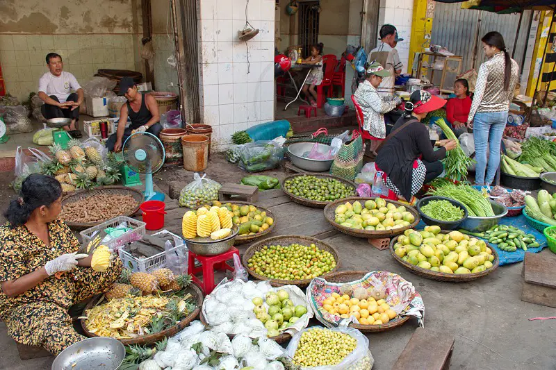 Pasar buah dan sayur di Kamboja