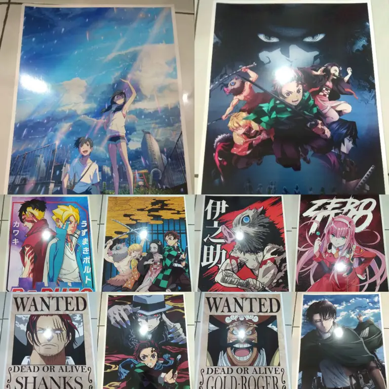 Berbagai macam merchandise anime