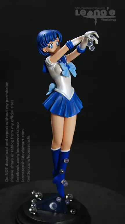 Gambar merchandise Sailor Moon