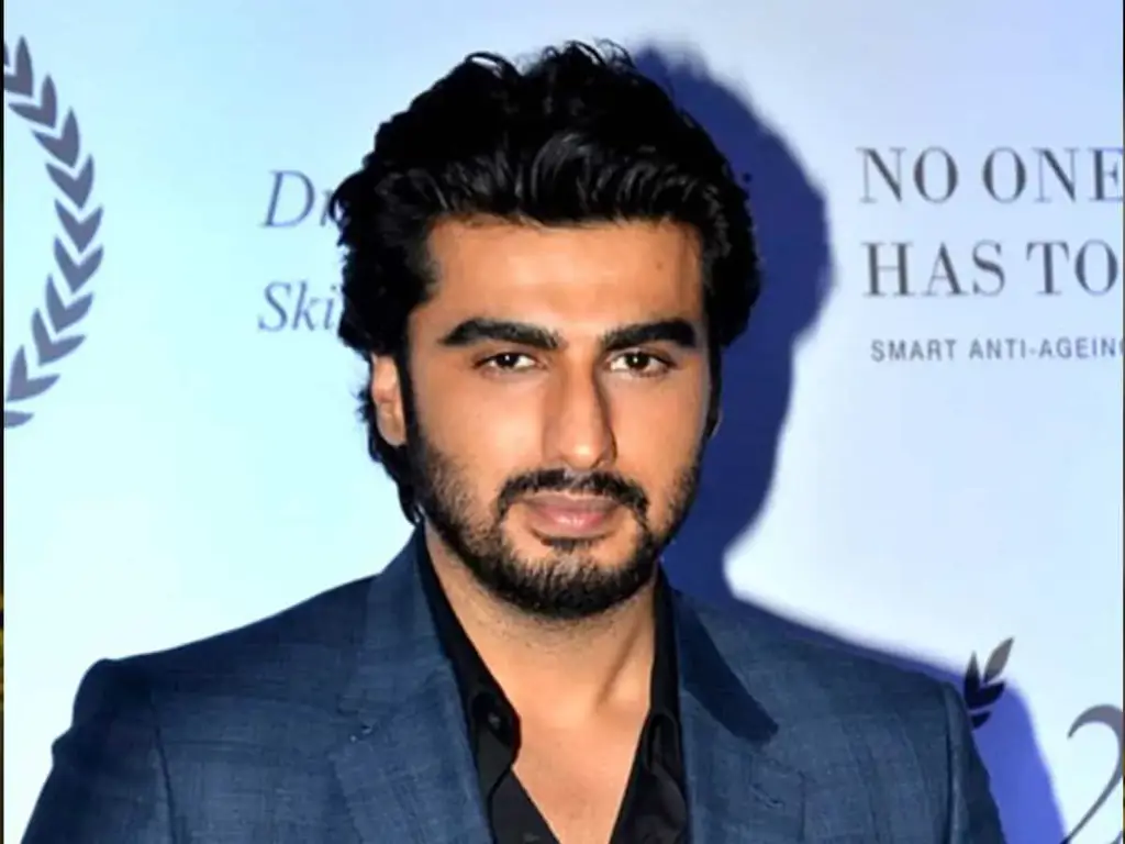 Arjun Kapoor dan Shraddha Kapoor sebagai pemeran utama Half Girlfriend