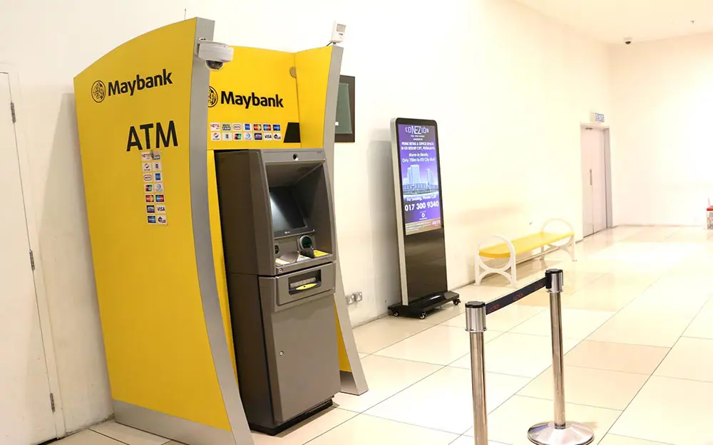 Gambar ATM Maybank di Bandar Lampung