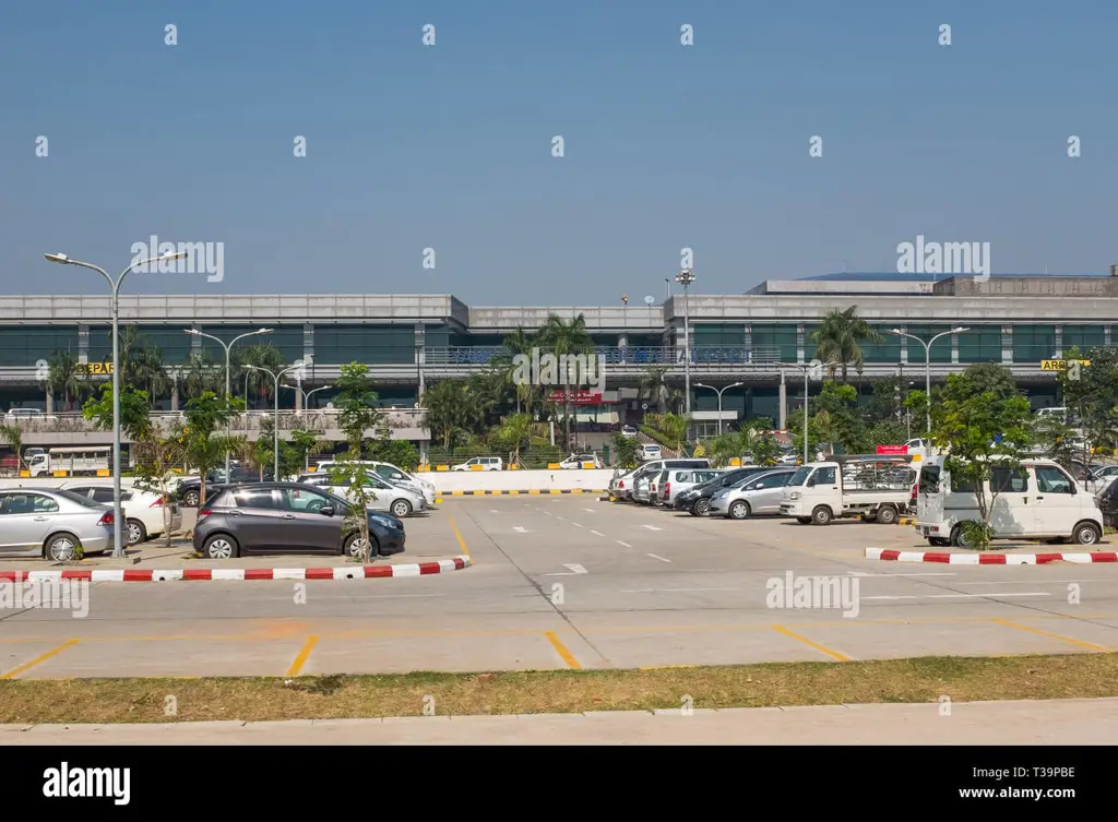 Gambar Bandara Internasional Yangon