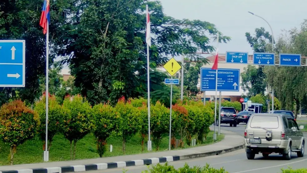 Gedung utama Bandara Sultan Mahmud Badaruddin II Palembang