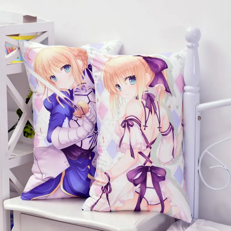 Gambar bantal guling anime dengan karakter gadis anime yang lucu