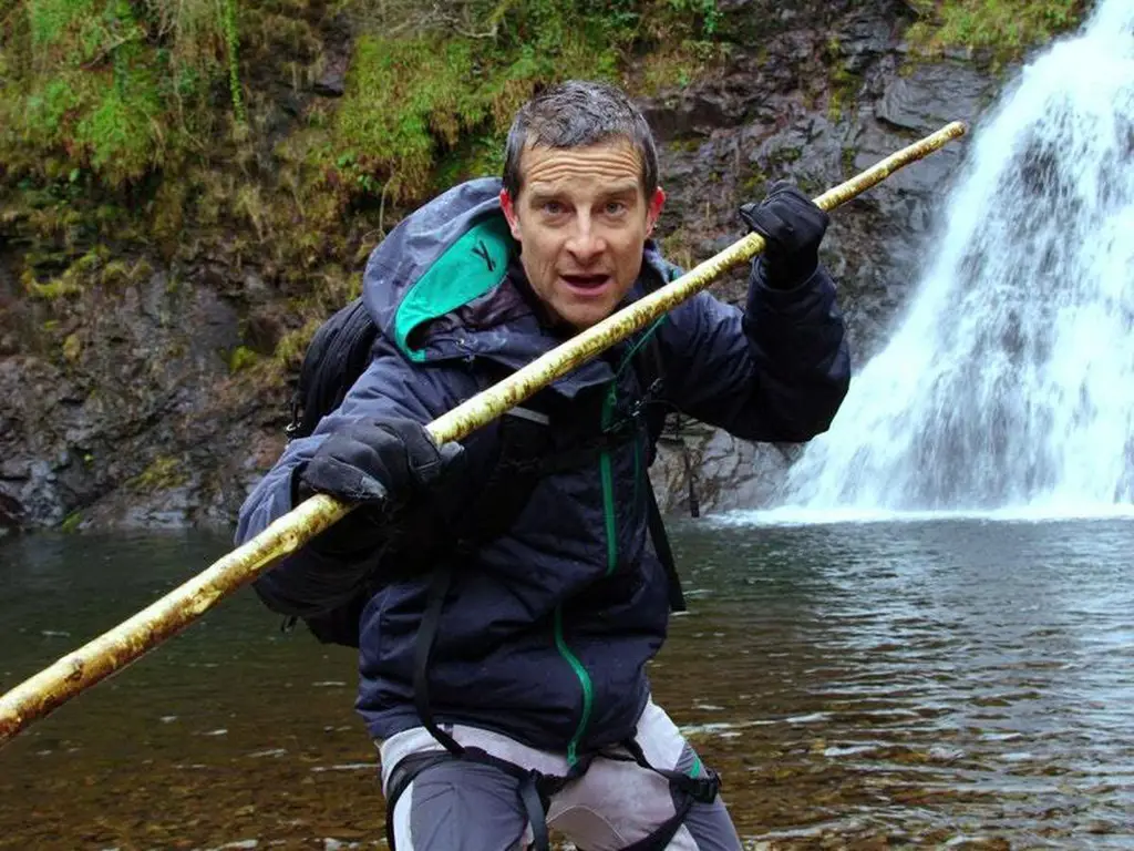 Bear Grylls di alam liar