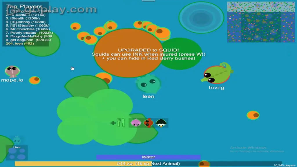 Cuplikan gameplay Mope.io yang menunjukkan berbagai hewan