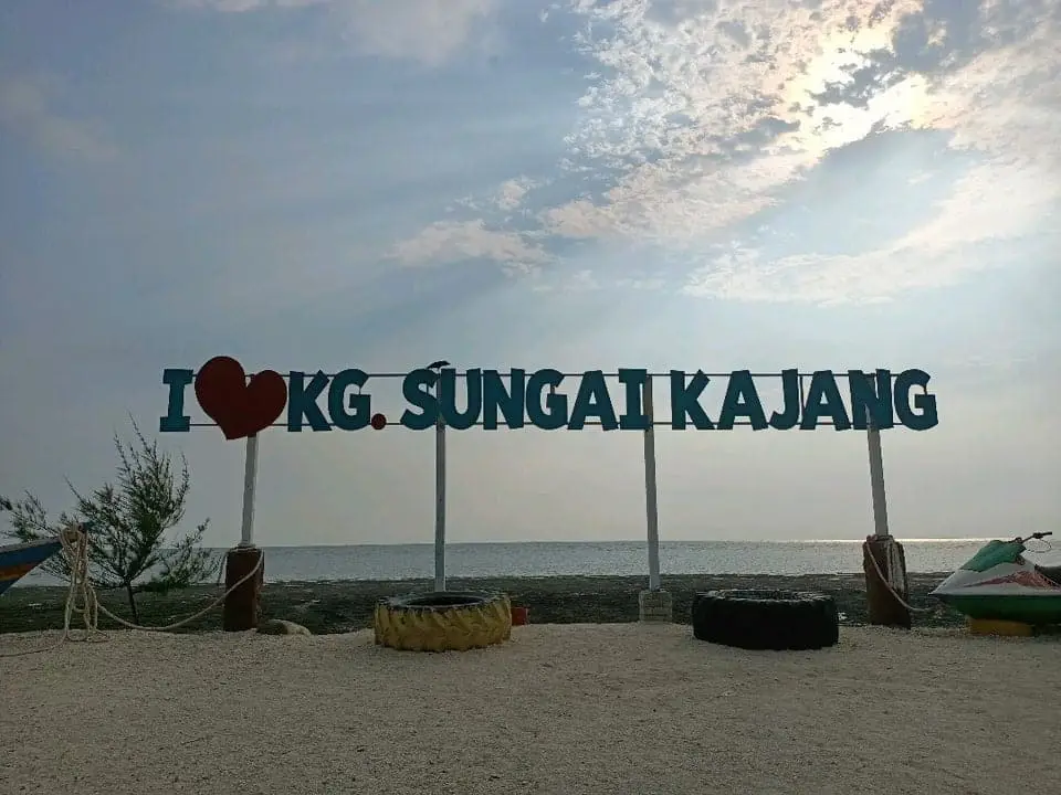 Pusat perbelanjaan modern di Tanjung Karang