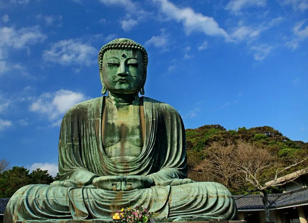 Gambar Buddha dan Yesus di setting Jepang modern