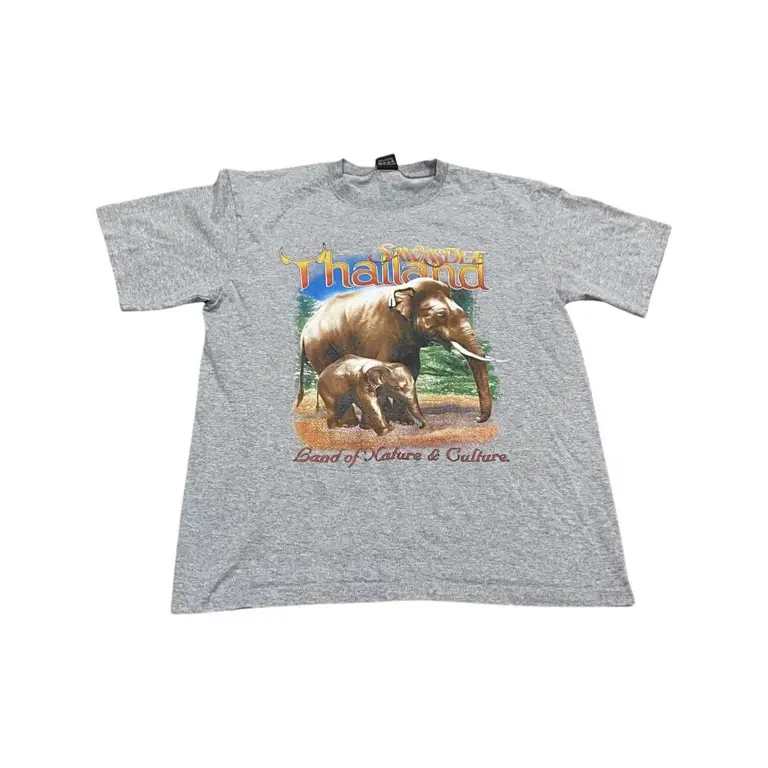 Kaos dengan gambar gajah vintage