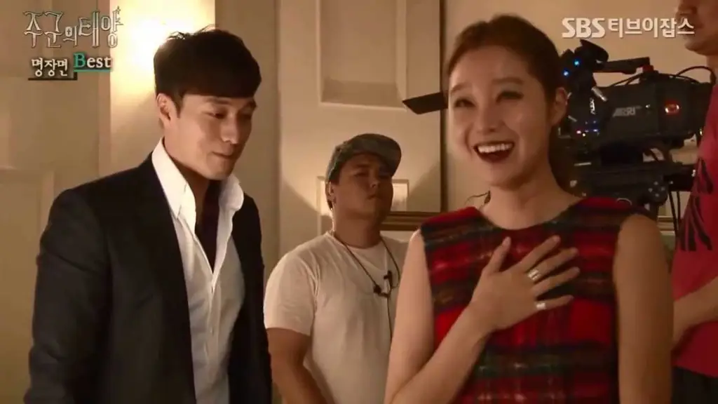 Foto Gong Hyo Jin dan So Ji Sub dalam adegan Master’s Sun