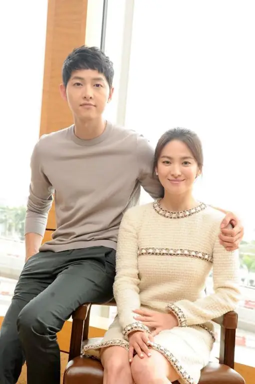 Song Joong Ki dan Song Hye Kyo dalam Descendants of the Sun