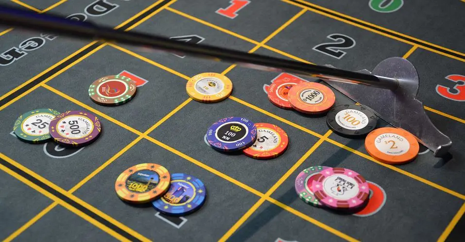 Chip poker online sebagai simbol taruhan dalam permainan judi bandar qq