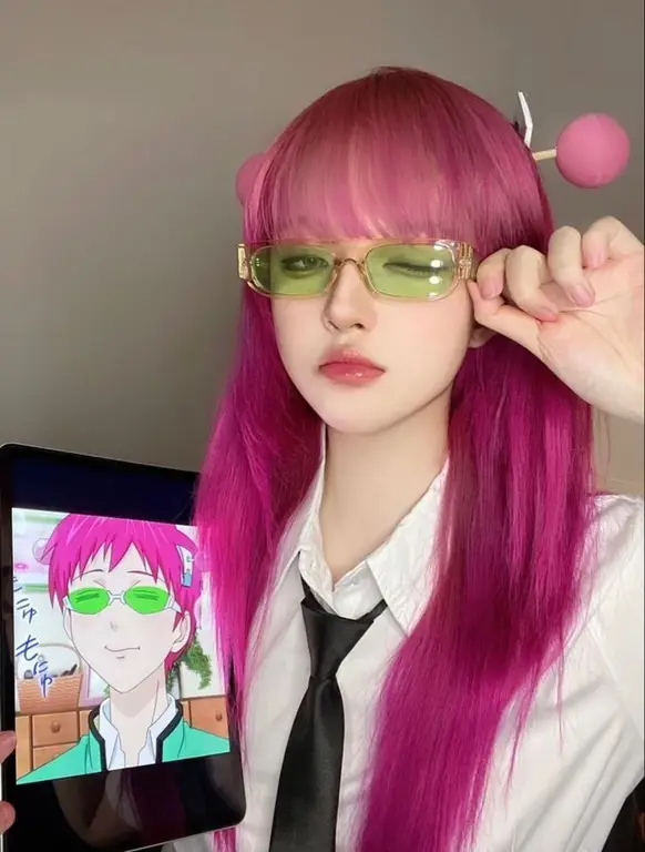 Contoh berbagai cosplay dengan jas anime