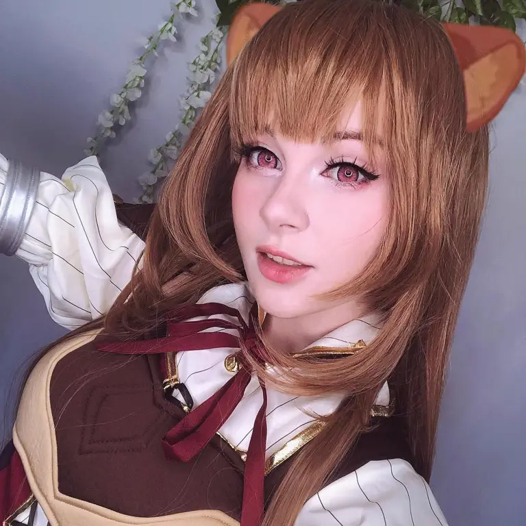 Foto cosplay Raphtalia dan Filo yang sangat mirip