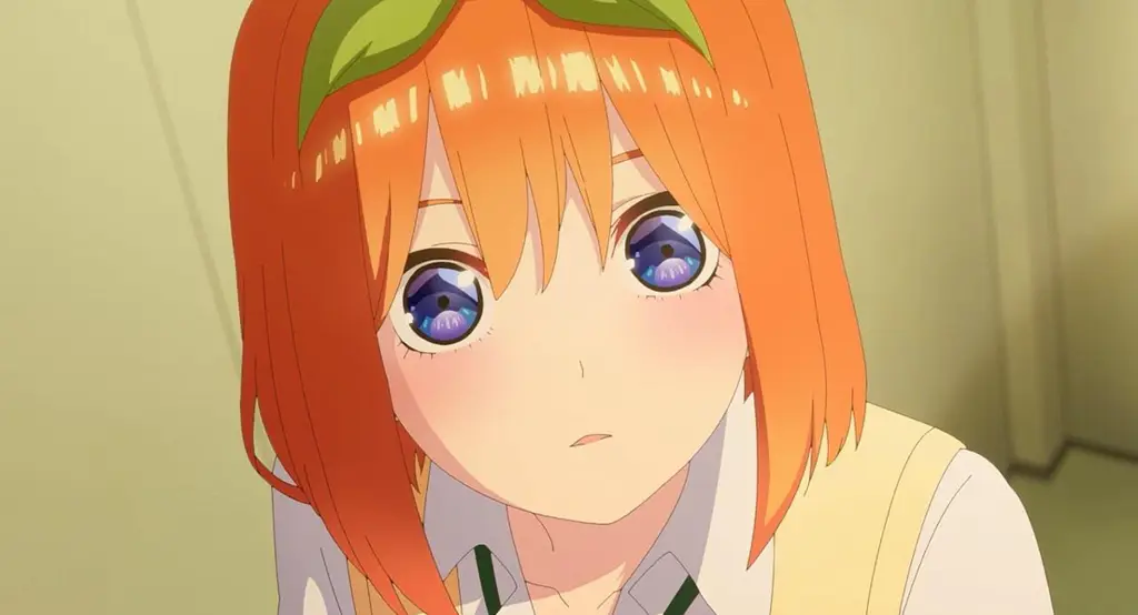 Cuplikan adegan yang menampilkan interaksi antara Futaro dan salah satu saudari kembar Adegan menarik dari film Gotoubun no Hanayome