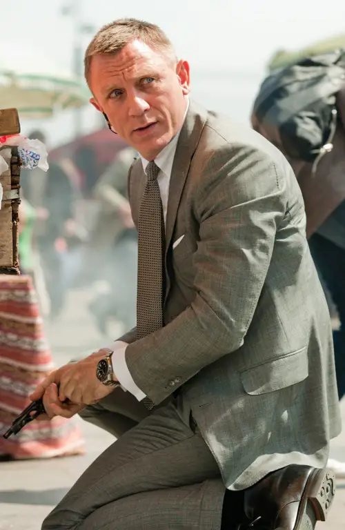 Foto Daniel Craig sebagai James Bond dalam film Spectre