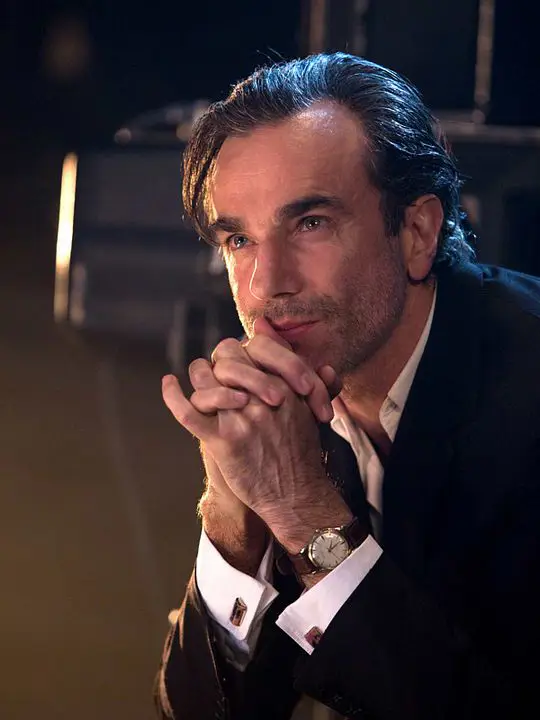 Daniel Day Lewis sebagai Guido Contini dalam film Nine