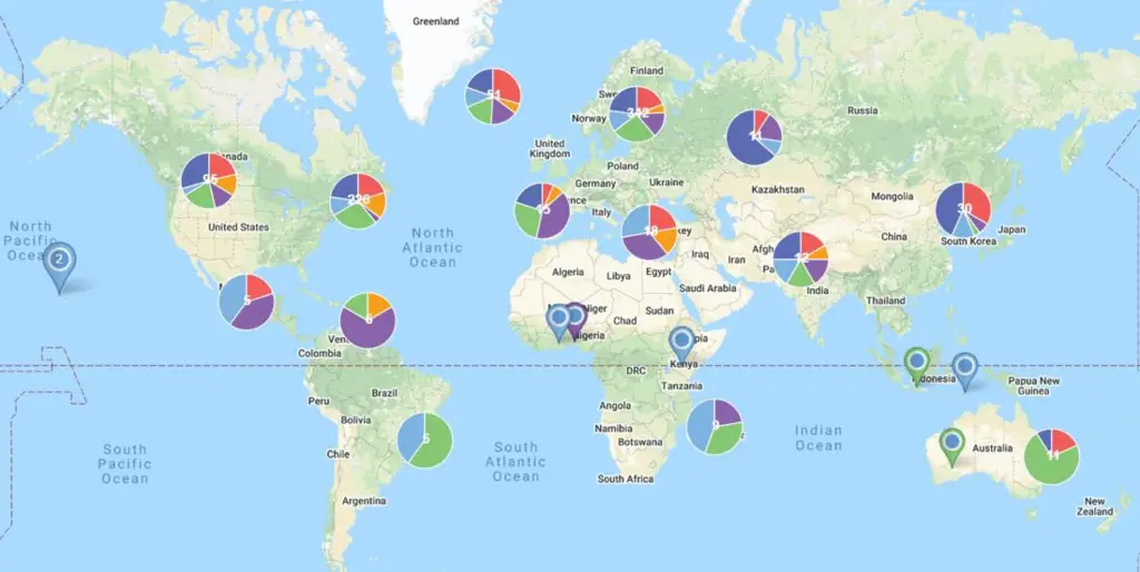 Peta dunia dengan titik-titik data yang menunjukkan informasi global