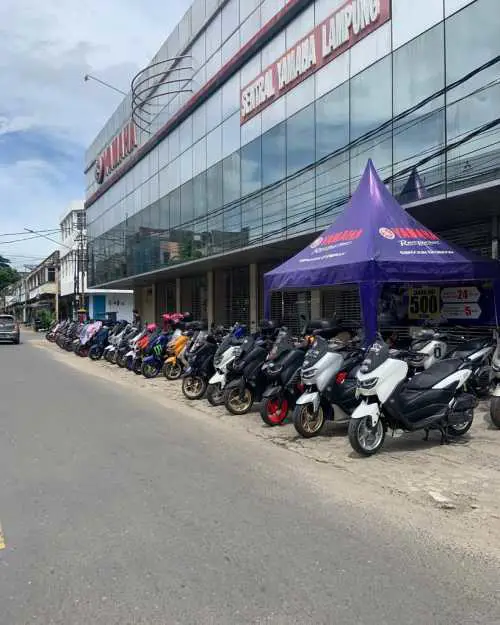 Gambar showroom motor Yamaha di Bandar Lampung