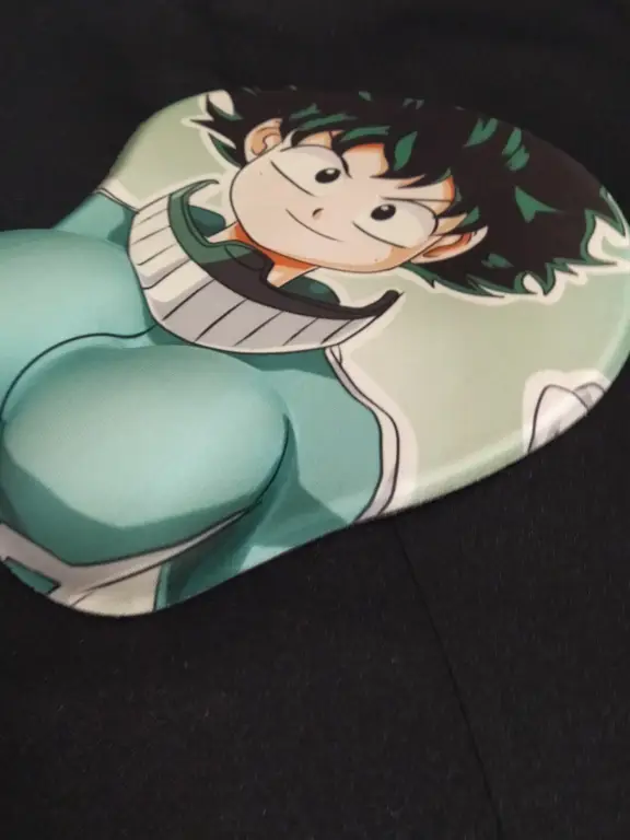 Gambar berbagai desain mousepad anime yang lucu dan imut