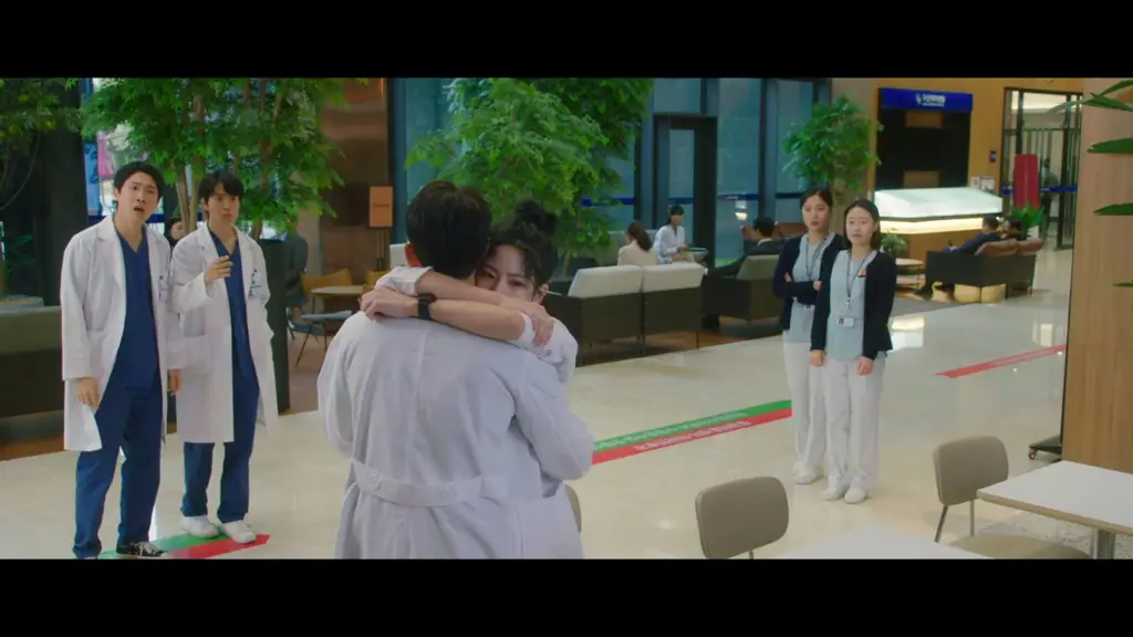 Cuplikan adegan menegangkan dari Doctor Cha episode 13