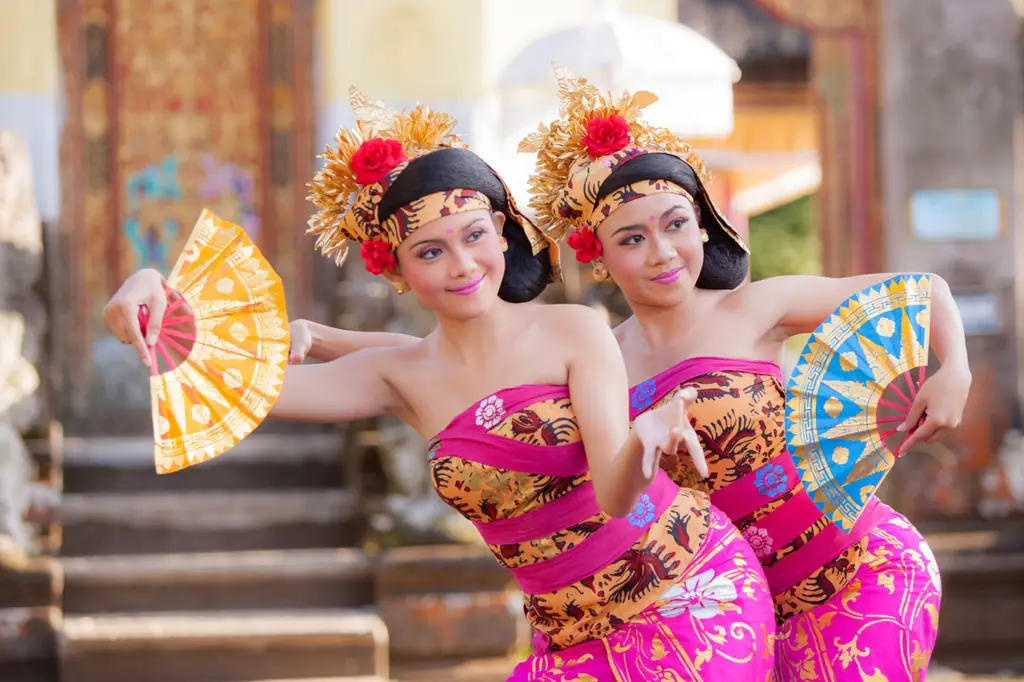 Budaya cinta di Indonesia