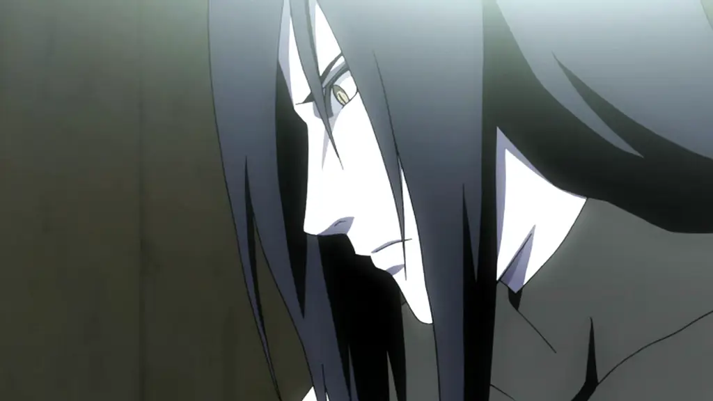 Gambar close-up wajah Orochimaru