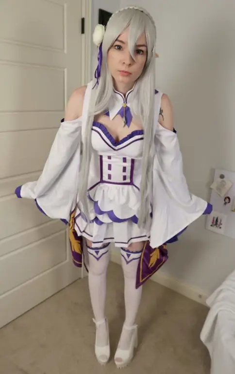 Gambar Emilia dari anime Re:Zero