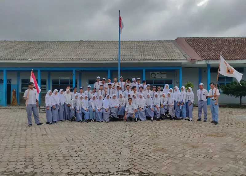 Gedung SMK Negeri 3 Bandar Lampung yang megah dan modern