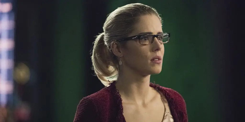 Felicity Smoak dalam Arrow Season 2