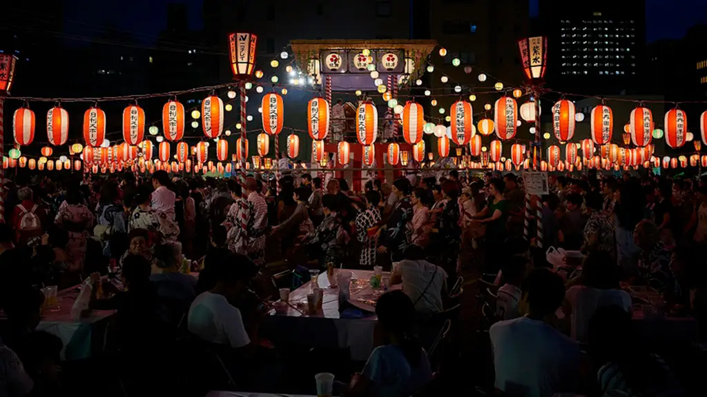 Festival dan Mamgaku Suasana festival di Jepang yang mungkin melibatkan mamgaku