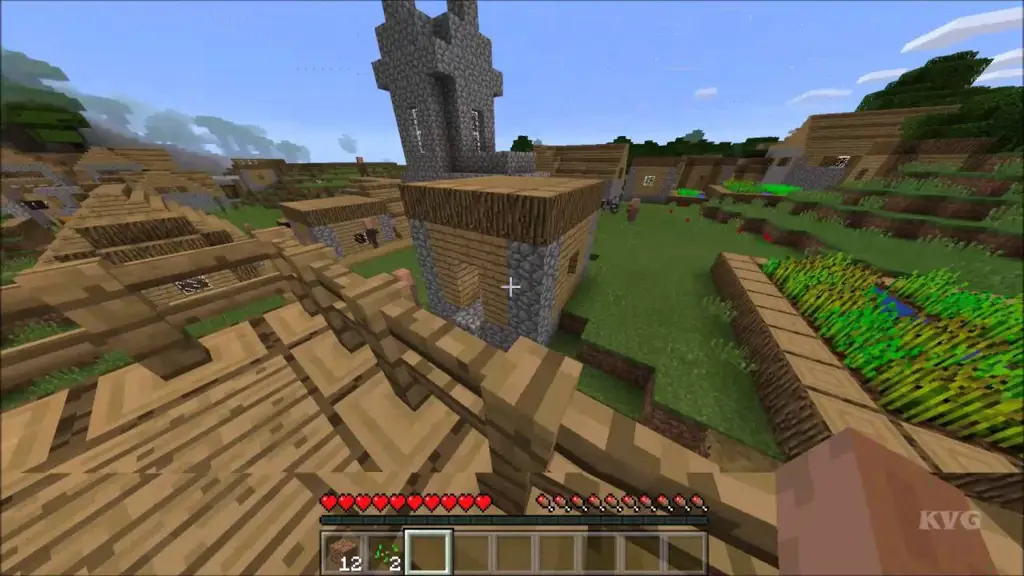 Gambar gameplay Minecraft, menunjukkan karakter sedang membangun rumah