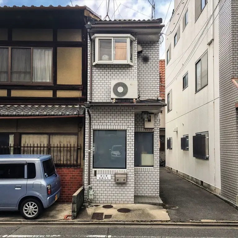 Gambar gedung apartemen di Jepang