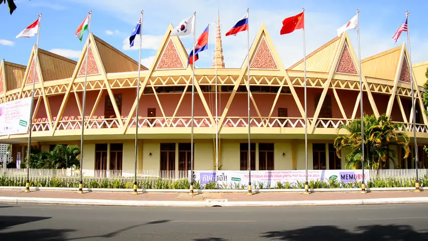 Gambar gedung parlemen Kamboja