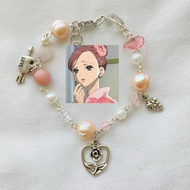 Gelang anime dengan gambar karakter anime