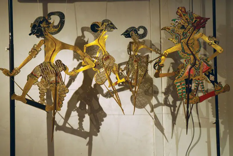 Pertunjukan wayang kulit tradisional Jawa